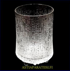 IITTALA,  Ultima Thule olutlasi 38 cl,Design:Tapio Wirkkala,Tuotannossa: 1968- ,Korkeus n.12,5 cm, halkaisija n.8 cm, 1 kpl,20�/kpl ( Tuote nro / Item #149J )