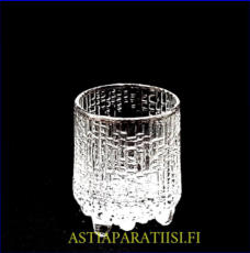 IITTALA,Ultima Thule ryyppylasi,5 cl, Design:Tapio Wirkkala,Tuotannossa: 1968- ,Korkeus n.5,5 cm, halkaisija n.4,2 cm, 0 kpl,( Tuote nro / Item #153J )