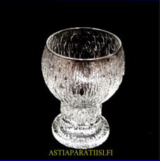 IITTALA,Kekkerit sarja,v�kev�viinilasi ,Design: Timo Sarpaneva,Tuotannossa: 1981- luku ,Korkeus n.9 cm, suuaukon halkaisija n.6 cm, 22 kpl,18� /kpl ( Tuote nro / Item #163J )