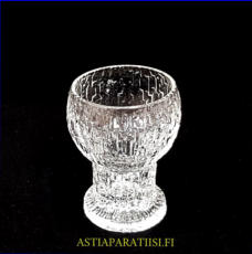 IITTALA,Kekkerit sarja,Ryyppylasi ,Design: Timo Sarpaneva,Tuotannossa: 1981- luku ,Korkeus n.7 cm, suuaukon halkaisija n.4,8 cm, 13 kpl,15� /kpl ( Tuote nro / Item #164J )