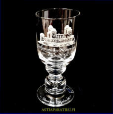 NUUTAJ�RVI LASI,Linna-sarja,Apilanlehti, " H�meenlinna " Design: Oiva Toikka,Tuotannossa: 1980,Korkeus n.19 cm, halkaisija n.8,4 cm,1 kpl,38� /kpl ( Tuote nro / Item #173J )