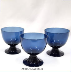 NUUTAJ�RVI LASI,Cocktaillasi 2124 puhallettua sinist� lasia,Design:Saara Hopea,Suunniteltu:1953-1967,Korkeus n. 8,2 cm , Halkaisija n.8 cm,3 kpl,30 �/kpl.( Tuote nro / Item #362J