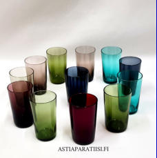 NUUTAJ�RVI,12 kpl, malli 1153,snapsilasi /paulig-lasi,Design:Kaj Franck,Suunniteltu:1954,Korkeus n.6 cm , Halkaisija n. 3 cm,12 kpl,185�/yht,( Tuote nro / Item #387J )