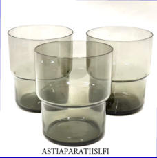 NUUTAJ�RVI,Pinottava lasi 25 cl, eri v�rej�,Design:Saara Hopea,Suunniteltu: 1954,Korkeus n.8,6 cm , Halkaisija n.7,2 cm,3 kpl. 35�/kpl.( Tuote nro / Item #437J )