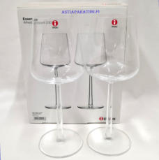 IITTALA, " Essence " punaviinilasi, alkuper�ispakkaus,Design:Alfredo H�berli,Korkeus n.23 cm ,halkaisija n. 6,8 cm, 2 kpl,35 � yht.( Tuote nro / Item #585J )