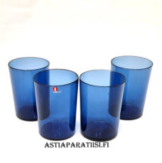 IITTALA,Juomalasi 15 cl i-114 sininen,Design:Timo Sarpaneva, valmistettu 1959 - 1970 v�lisen� aikana,Korkeus n.8,8 cm , Halkaisija n.6,5 cm, 4 kpl ,18�/kpl,( Tuote nro / Item #564J )