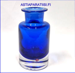 IITTALA,Apteekin juhlapullo 300 vuotta, massiivinen, sininen,ilman korkkia,Design:Valto Kokko,signeerattu,Korkeus,n. 14,5 cm, halkaisija,n. 7,8 cm,1kpl,65 ( Tuote nro / Item # 160K)