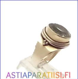 FINNISH DESIGN ,Vintage kvartsilla kivi sormus hopea, hopeaa Pitoisuus 925,Kunto: hyv�,180 mm,0kpl,(Tuote nro Item 126DK)