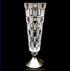Kristallivaasi Tsekkoslovakia Bohemia, käsin hiottu kristalli,  hopeajalka,jossa , Korkeus,n.29 cm,halkaisija,n. 9,5 cm,1kpl,165€/kpl  ( Tuote nro / Item #107KR )
