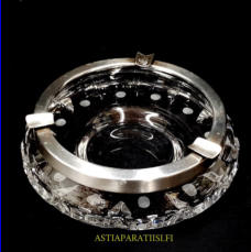 RIIHIMEN LASI,tuhkakuppi,Design:Aimo Okkolin,Hopeareunus, hiottu kristalli,1950-60-luku,Korkeus,n.5,5cm, halkaisija,n. 13 cm,1kpl,180 ( Tuote nro / Item #155KR )