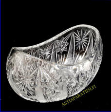 Kristallimalja/kristallikulho, Korkeus,n. 13 cm,halkaisija,n. 23 X 14 cm,1kpl,145/kpl ( Tuote nro / Item #135KR )