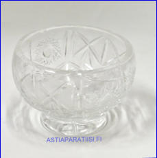 KRISTALLIA, Sokerikko ja karamelli astia hiottua kristallia, korkeus:n.8,5 cm, Halkaisia:n.10 cm,45 ( Tuote nro / Item #170KR )