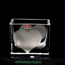 IITTALA,Amore Lasimaljakko Design: Jorma Vennola,Valmistettu1984-1986-luku,Korkeus n. 8,3 cm, halkaisija n. 9 cm x 4,5 cm,1kpl, 55�/kpl( Tuote nro / Item #343MA)