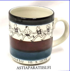 ARABIA,kaira sarja harvinainen muki Toukolan 30 ymprijuoksu 10.5.1978  ,korkeus n.9,5 cm, halkaisija n.8,5 cm, ,0 kpl,( Tuote nro 356 P )