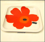 MARIMEKKO, Unikko punainen melamine lautanen.hyv�ss� kunnossa.n. 21,5 cm x 21,5 cm, 1kpl., 35�/kpl