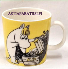 ARABIA,Muumimuki Niiskuneiti ja aarrarkku,Moomin Mug, Snorkmaiden (2001-2012),Design: Tove Slotte-Elevant,Korkeus n. 8 cm, halkaisija n. 8 cm, 3kpl, 53/kpl( Tuote nro 133M )