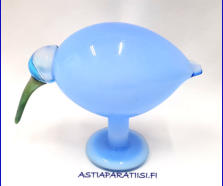 IITTALA, Ibis vaaleansininen / IBIS Light Blue,  nr. XXX/750. Design:Oiva Toikka Nuutajärvi,Signeerattu / Signature,mitat n.21cm x 17cm,1kpl,680€ ( Tuote nro / Item #102T)
