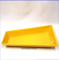 ARABIA,  ABC keltainen  tarjoiluastia,pituus 28 cm,leveys 10,2 -17 cm 2 kpl,38�/kpl ( Tuote nro 124R )