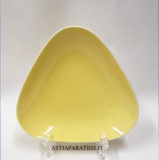 ARABIA, Kilta/Teema Kolmion Muotoinen,Design:Kaj Franck,Tuotannossa 1972,Korkeus n. 3 cm, leveys 16 cm x 16 cm,2 kpl,  38 �/kpl ( Tuote nro 168R )