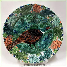 ARABIA, Fasaani lautanen, Pro Arte 1994, matala lautanen,Design:Dorrit von Fieandt,Tuotannossa 1994, alkuper�istuotantoa.leveys 26 cm,4 kpl,220�/kpl, ( Tuote nro 174R )