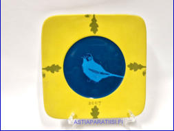 ARABIA, Flora & Fauna vuosilautanen 2007,Design:Eeva Sivula & Pekka Toivanen,Mitat Pituus x leveys: 20,5 cm x 20,5 cm,1kpl.47�/kpl,(  Tuote nro 155AM )