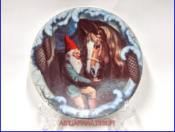 ARABIA, koristelautanen  Joulutonttu ja hevonen,Design:Anders Olsson,1980-luku,Mitat halkaisija,n. 12 cm,1kpl.45�/kpl,( Tuote nro 165AM )