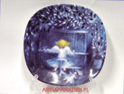 ARABIA, koristelautanen  Anna meille enkeleit�,Design:Riittatuulikki Hirvonen,Mitat Korkeus n. 12 cm, leveys n. 12 cm,1kpl.45�/kpl,( Tuote nro 170AM )