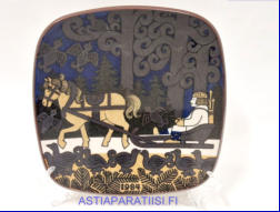 ARABIA, Vuosilautanen 1984,Design:Raija Uosikkinen,halkaisija .n. 20,5 cm X20,5 cm, 1kpl. 28/kpl,( Tuote nro 111AM )