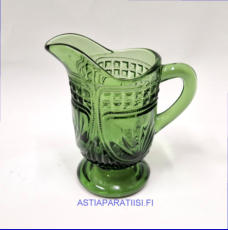 RIIHIM�EN LASI,kermakko,vihre�� lasia, korkeus: n.11,5 cm, Halkaisija:n.5,7 cm, 1kpl,17�/kpl, ( Tuote nro / Item #143S )